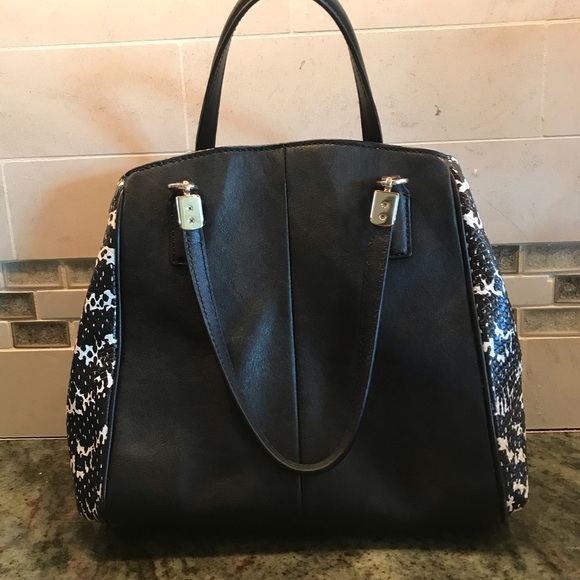 Coach Black and White Handbag - Picture 3 of 5